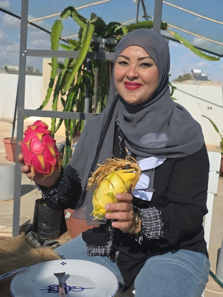 حديقة استوائية فوق سطح منزل في تونس!
