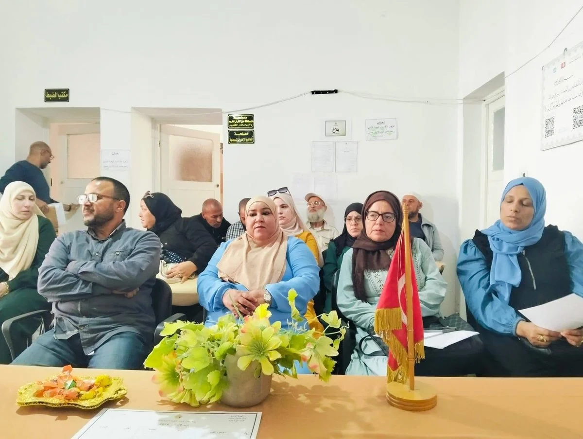 مشاركون في الصفوف الأمامية خلال الدورة التكوينية للوعّاظ بمقرّ الإدارة الجهوية للشؤون الدينية بقفصة